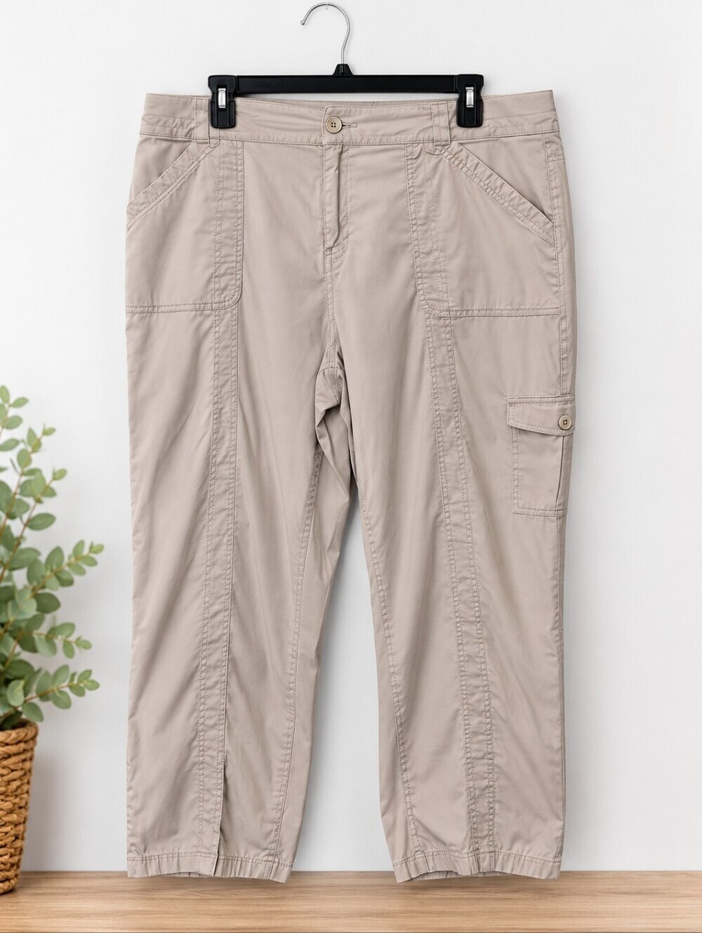 Christopher & Banks Women's Tan Wide Leg Cargo Pants Size 16 Petite